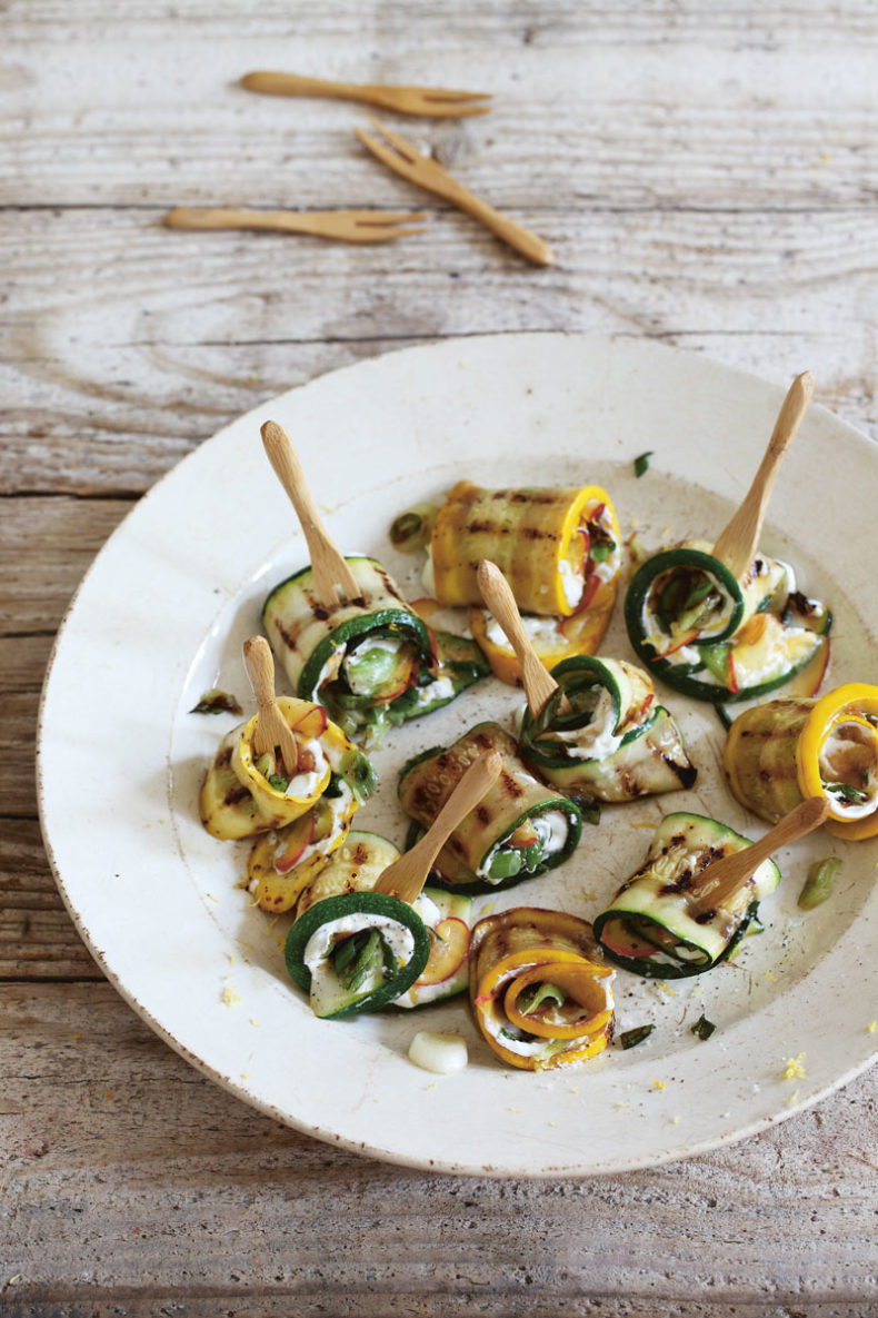 Zucchiniröllchen mit Ziegenkäse-Pfirsich-Füllung - Werde